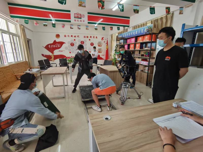 一支视频激活品牌生命力｜休宁县产品视频拍摄公司的创意魔法秀